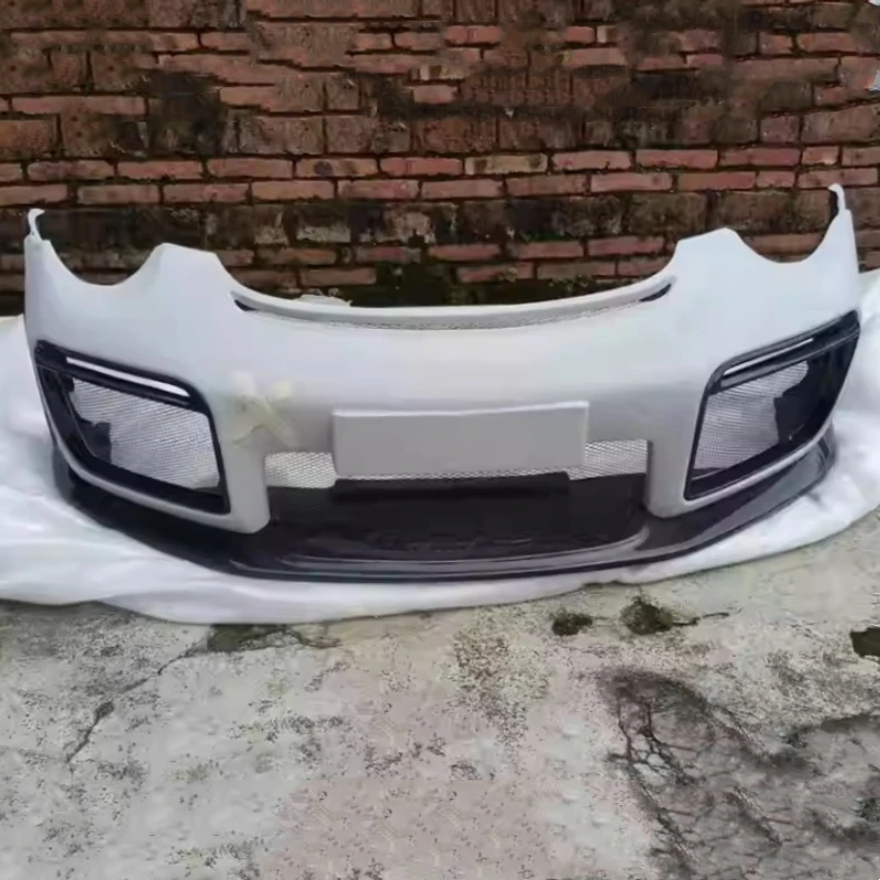 

Передний бампер из полукарбонового композита для Porsche 911 991.2 2012-2018, модифицированный в стиле GT2RS