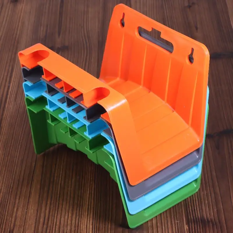 

Украсьте свой сад! Настенный держатель для шланга, сохраняет шланг для полива аккуратным и готовым к использованию, экономит место, простой в установке органайзер.