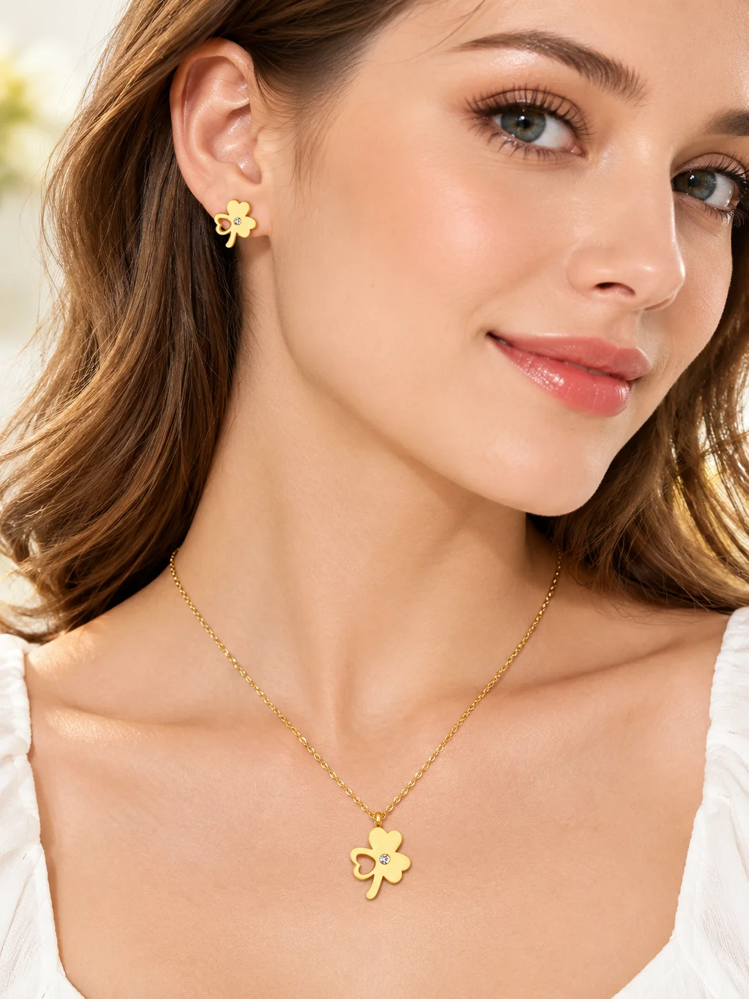 Schmucksets Anhänger Halskette Ohrringe Edelstahl Sets für Frauen Gold versilbert Gänseblümchen Blume Pflanze Hochzeit Schmuck Geschenk