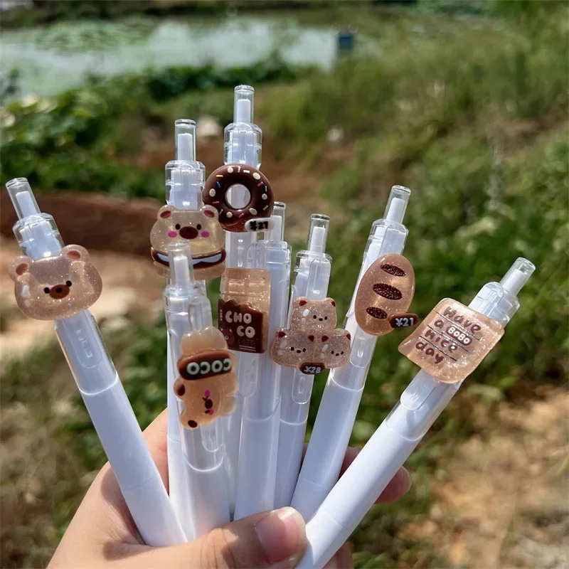 

30 шт., милая коричневая стильная ручка высокого качества, нейтральная ручка, нажимной тип, студенческая ручка с сердечком и медведем, стационарные гелевые ручки