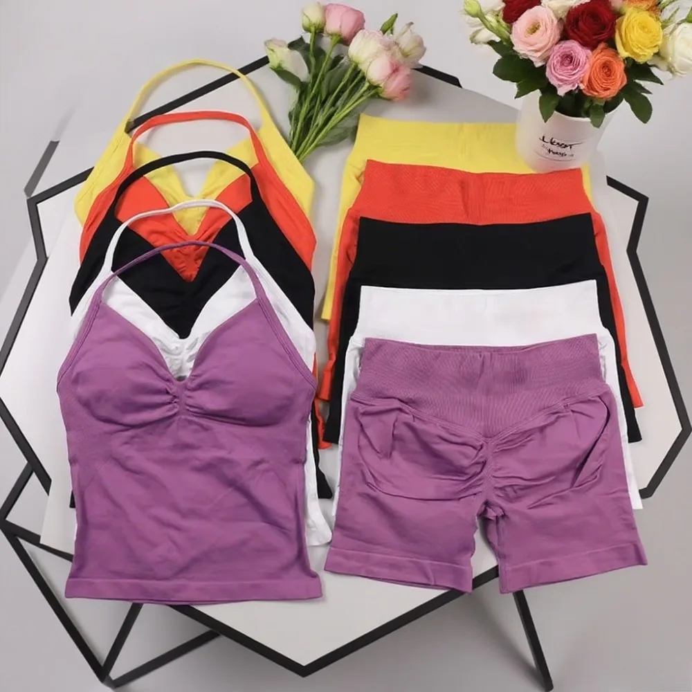 

Бесшовный комплект для йоги, женский комплект из 2 предметов, мягкая майка с лямкой на шее, подтягивающие ягодицы, спортивные шорты, комплект летней спортивной одежды, одежда для тренировок