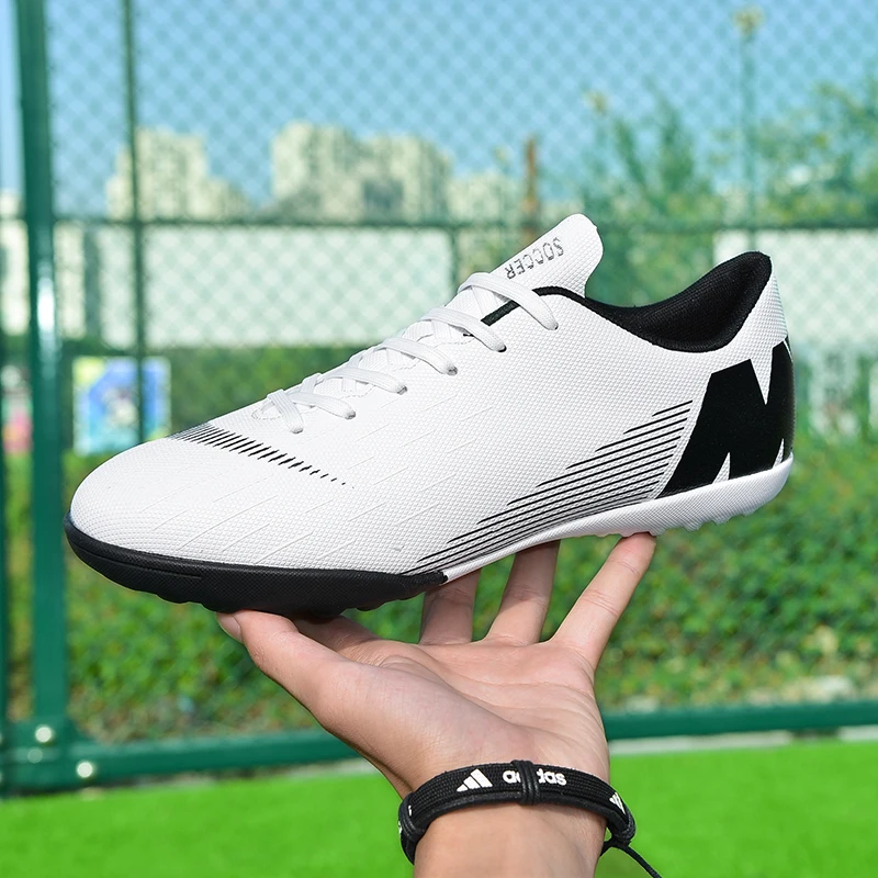 

Premium Football Boots Ergonomic Design Soccer Cleats Shoes Comfortable Fit Futsal Sneakers Durable Wholesale Chuteira Society