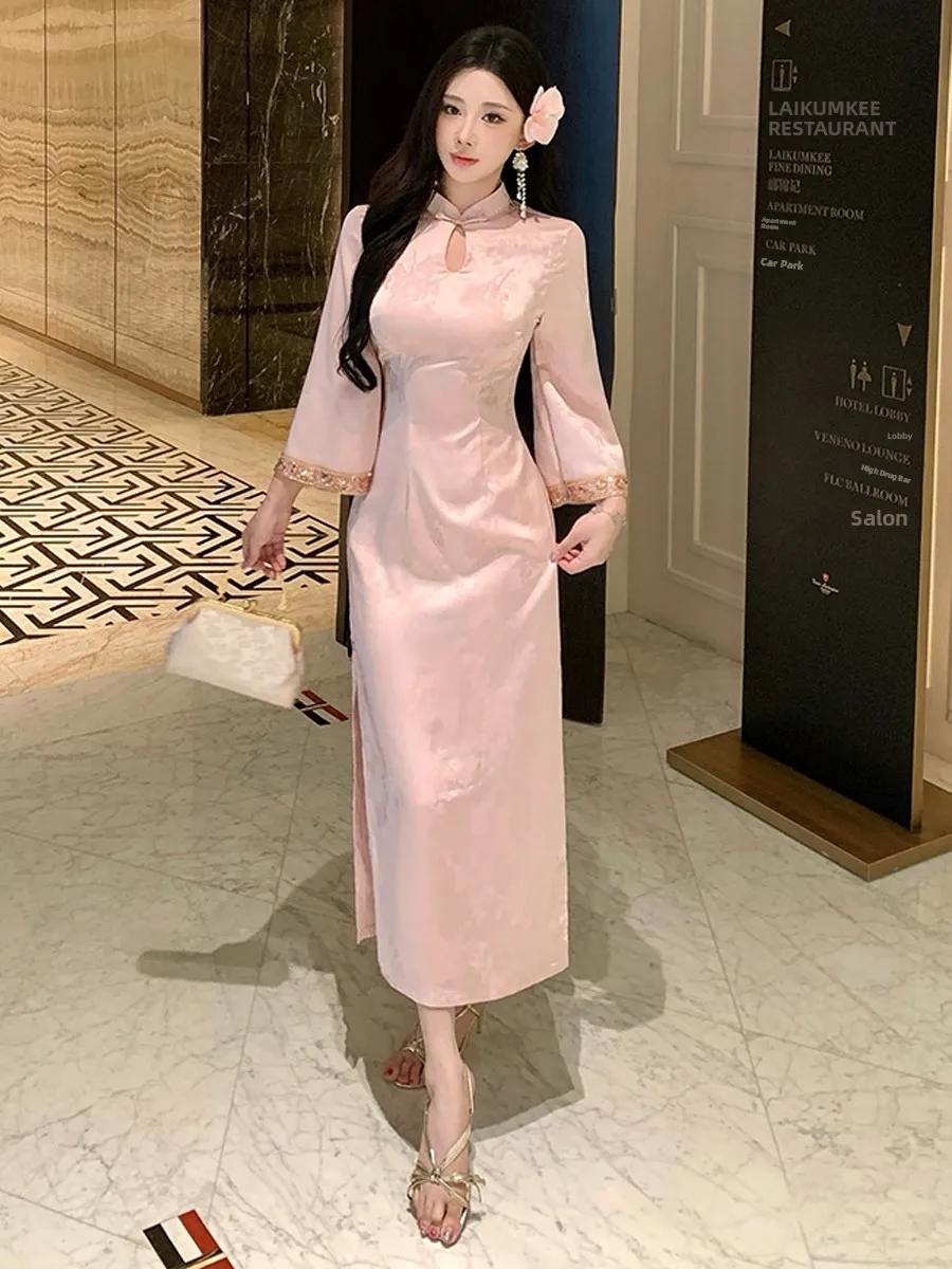 Elegant Sweet Pink Beaded Engagement Dress Traditional Chinese  Long Sleeve Waist-Cinched Floor-Length Evening Gown