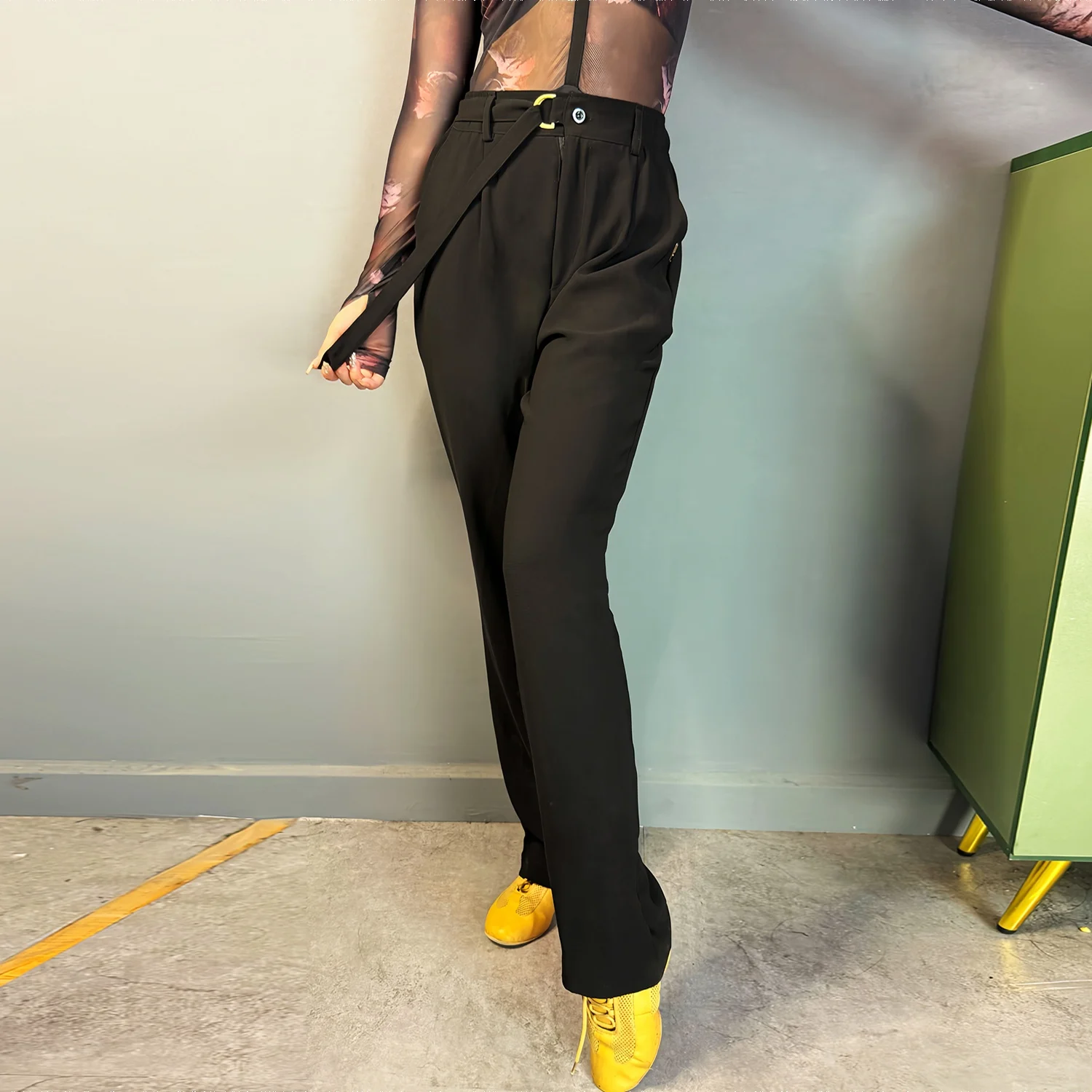 Pantaloni da ballo latino da donna Pantaloni da donna a gamba larga neri rossi a vita alta Abbigliamento da pratica per adulti Salsa Ballroom Dance Wear BL17477