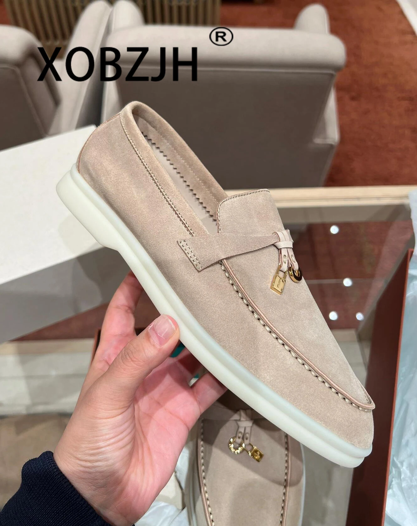 2025 Summer Walk Moccasines Suede Loafers Shoes Women Spring Autumn Fashion CausaleLeather Metal Pendant Flat Mules Shoes