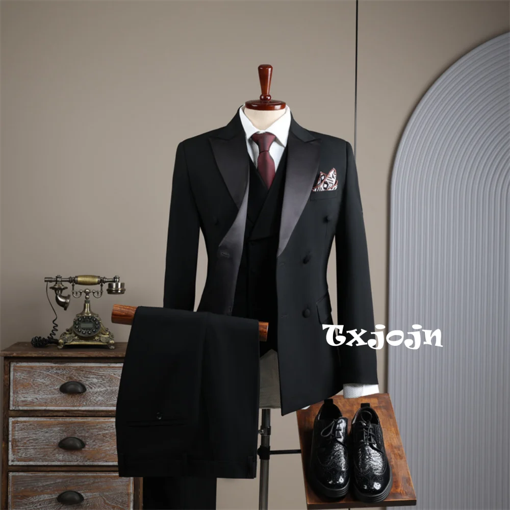 

Black Slim Fit Men's Formal Business Suit Set,Double Breasted Peak Lapel Tuxedo 3 Pieces Blazer Vest Pants Wedding Groom Outfit