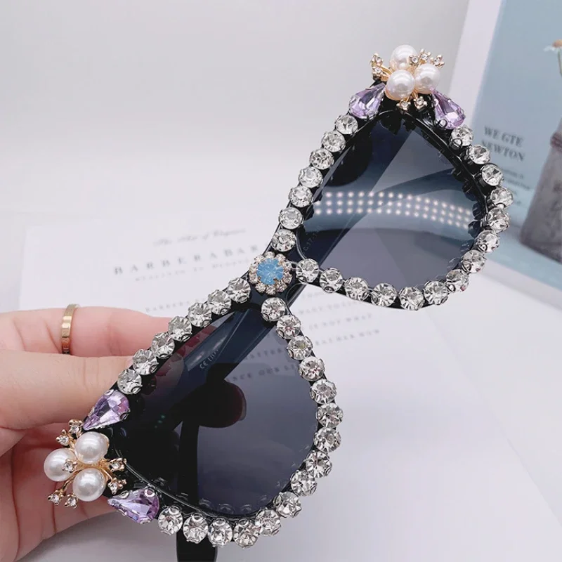 

2023 New Diamond Sunglasses Ladies Brand Designer Party Ladies Glasses Rhinestone Season Pearl Eyewear Lunette De Soleil Femme