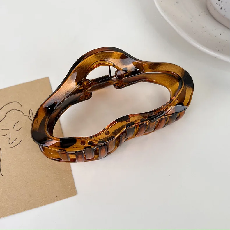 Hiasan Kepala Klip Hiu Cakar Rambut Besar Awan Baru untuk Wanita Jepit Rambut Temperamen Mode Jepit Rambut Kokoh Warna Solid