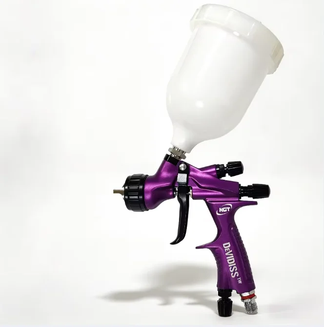 

DEVIDISS PRO 600ML 1.3mm Professional Auto Painting HVLP Sprayer Alternative Cool LVMP with Pneumatic Power Source