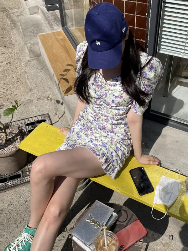 Schicker Vintage-Rock mit gefaltetem V-Ausschnitt, Bubble Sve, schlankmachendes Blumenmuster, Wickelrock für Damen, Faion, Frühling, Herbst, Winter