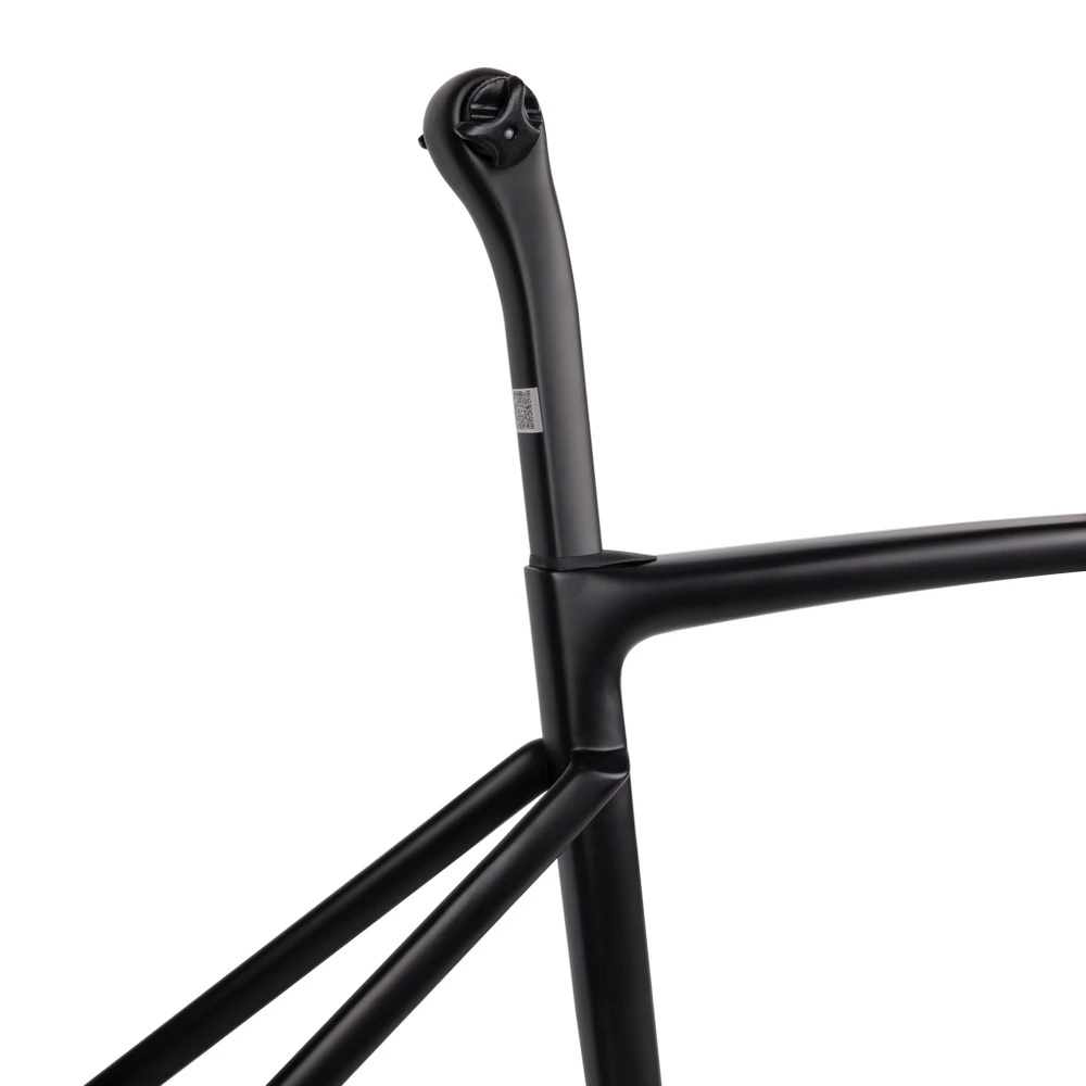 Cuadro de bicicleta de carretera TRIFOX Carbon X18. construido con neumáticos 30c se mueve increíblemente bien. Tamaños 44, 46, 49, 52, 54, 56, 58 (cm)