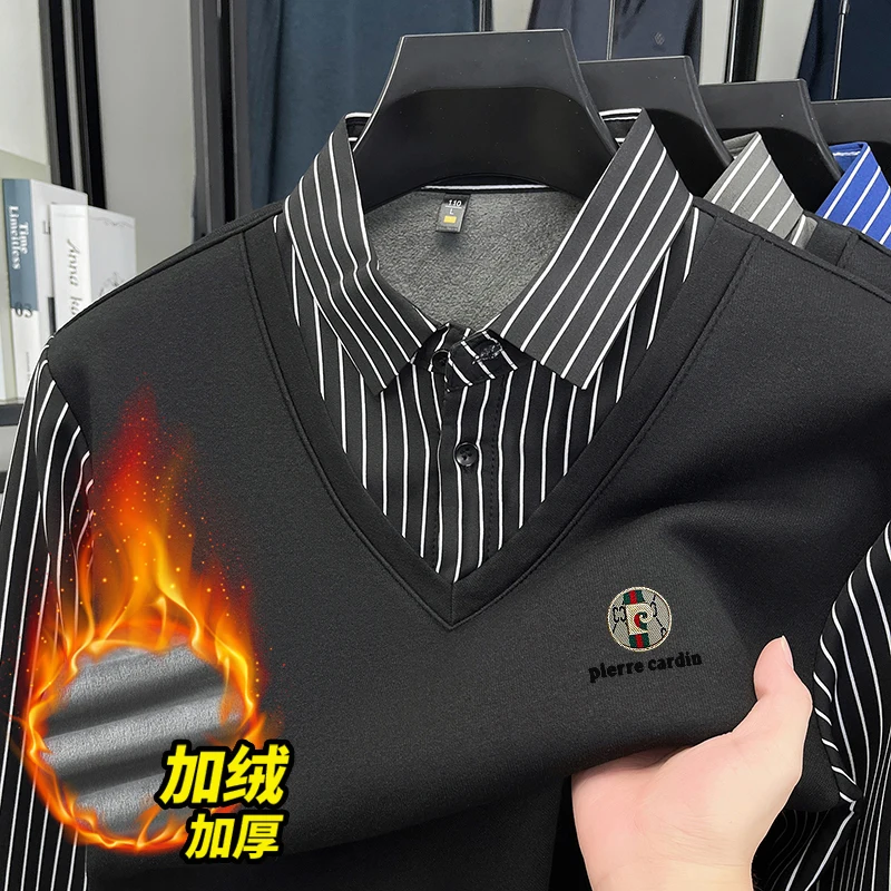 قمصان مزيفة بأكمام طويلة للرجال في خريف 2025، مع إضافة الصوف للدفء وقمصان كاجوال مخططة للرجال