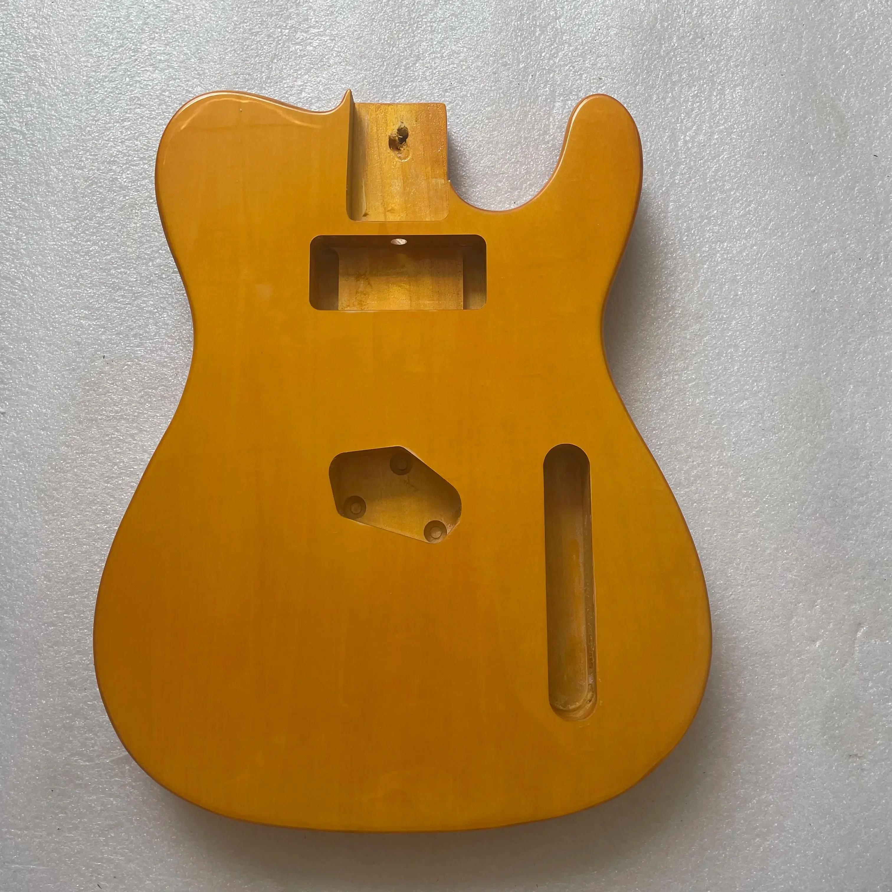 

Custom Transparent yellow Solid Basswood Electric Guitar Body Quilted Top Gloss Finished High Quality TL Barrel DIY Part