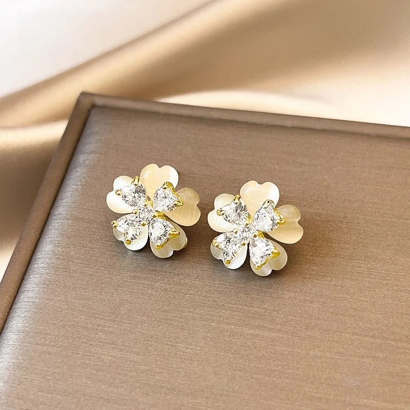 brincos-de-flor-com-zirconia-olho-de-gato-dourado-para-mulheres-brincos-elegantes-e-Unicos-acessorios-de-joias-super-bonito