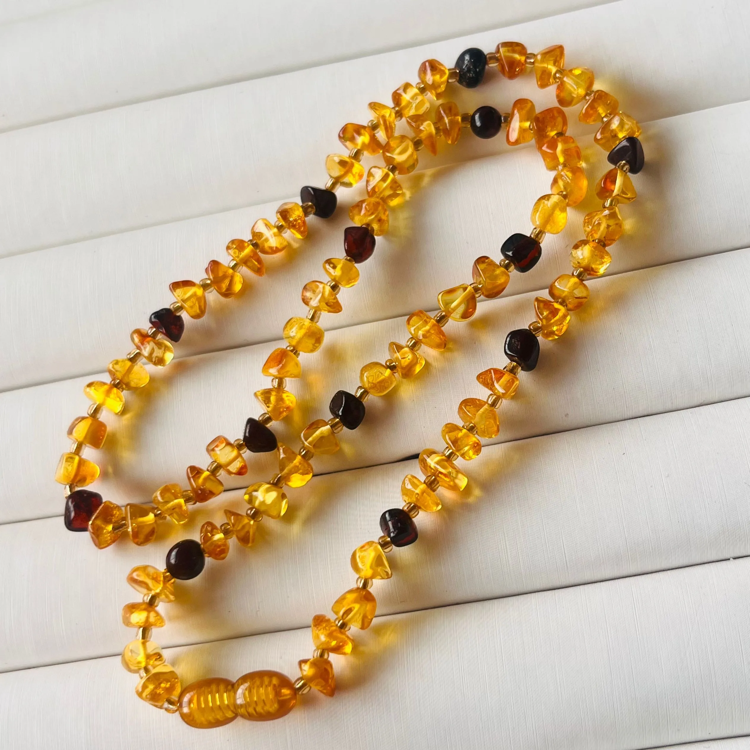 Natural Amber Necklace Chokers Women Healing Gemstone Fine Jewelry Genuine Baltic Amber Tumbled Stone Beaded Necklaces