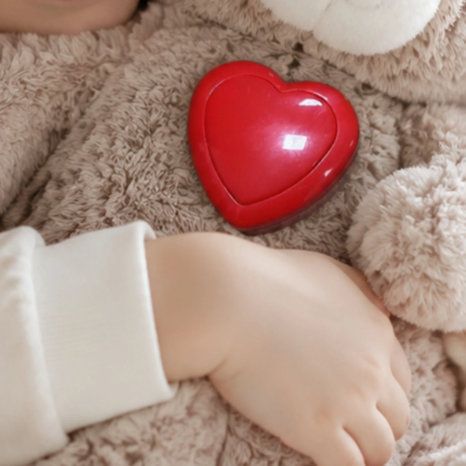 Heart-Shaped Plastic Vibration Module Tactile Heartbeat Pulsing Vibration Module for Pet Owners, Doll Making
