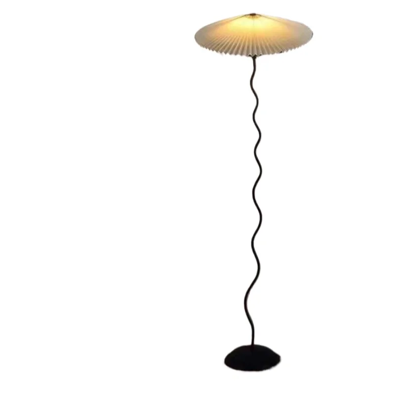 

pleated floor lamp, Nordic home furnishing, light luxury, simple floor lamp, eye protection