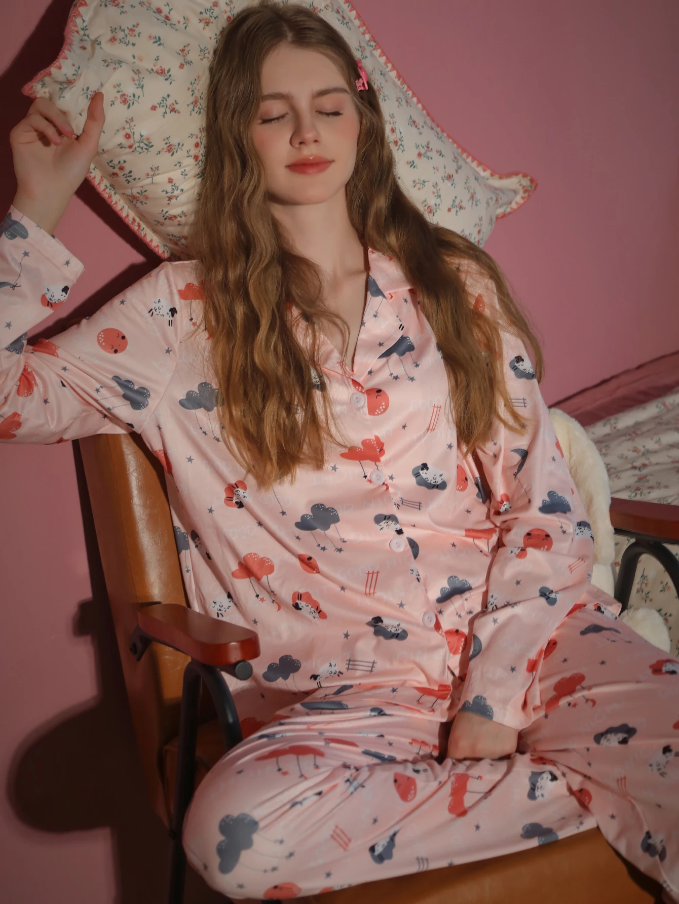 

2-piece set of women's pajamas long sleeved pants cartoon cardigans home clothes spring and autumn winter cute set