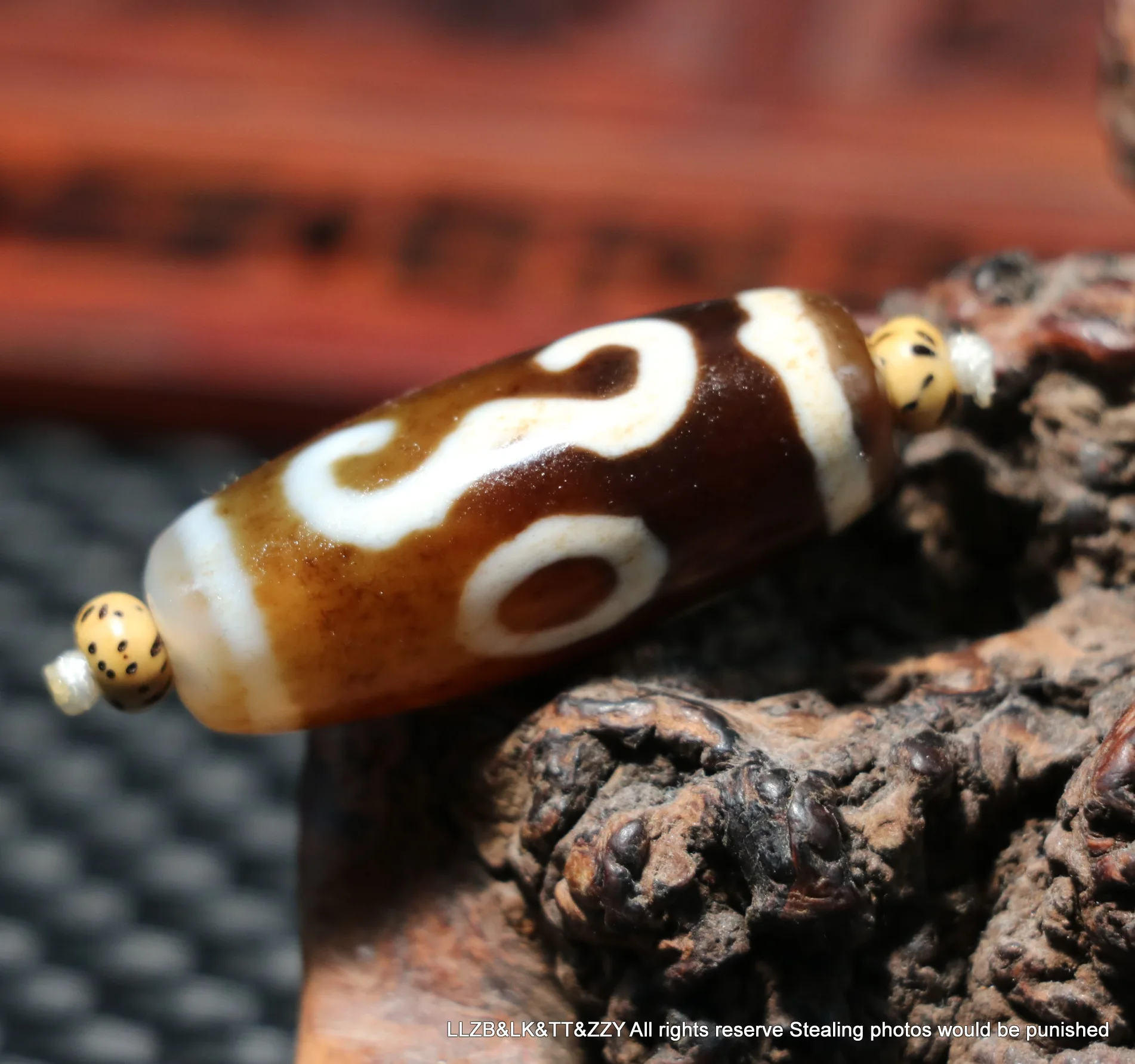 Energy Tibetan Oily Old Agate Patina 2 Eyed Ruyi As You Wish dZi Bead Amulet Timestown Size Fit For Making Bracelet Good Quality