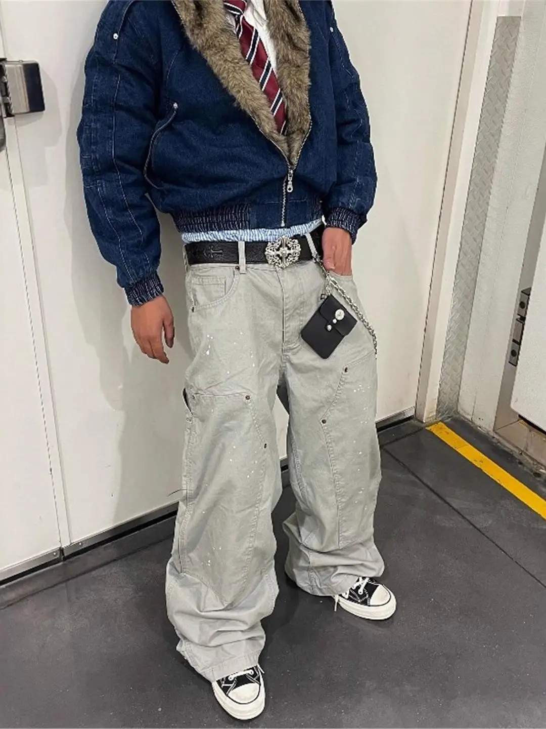 

Мужские джинсы в стиле ретро, американские уличные, свободные рабочие брюки, окрашенные, повседневные, модные, прямого кроя, от бренда High Street