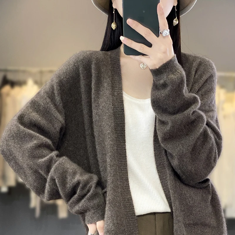 High quality women\'s cashmere cardigan sweater Coat Spring and Autumn cashmere fashion V-neck knitted  loose sweater coat