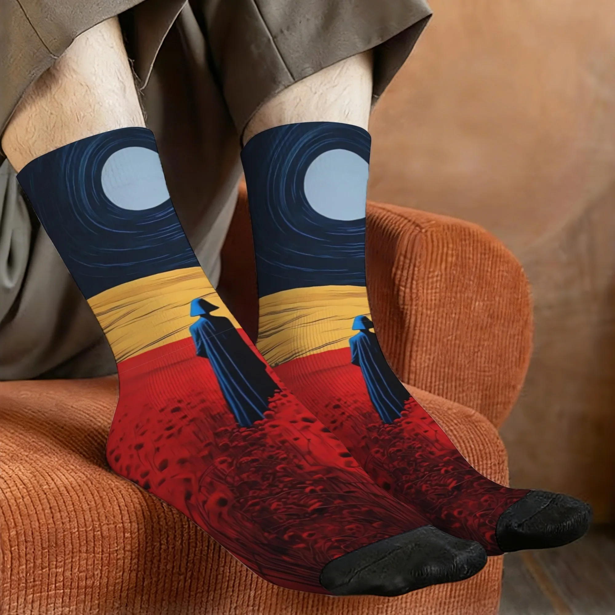 Fantasy Mysterious Atmosphere Kapuzenfigur Crew Socken Sternenhimmel Rote Blumen Feldmuster Mittelkalbsocken Edgy Casual Wear