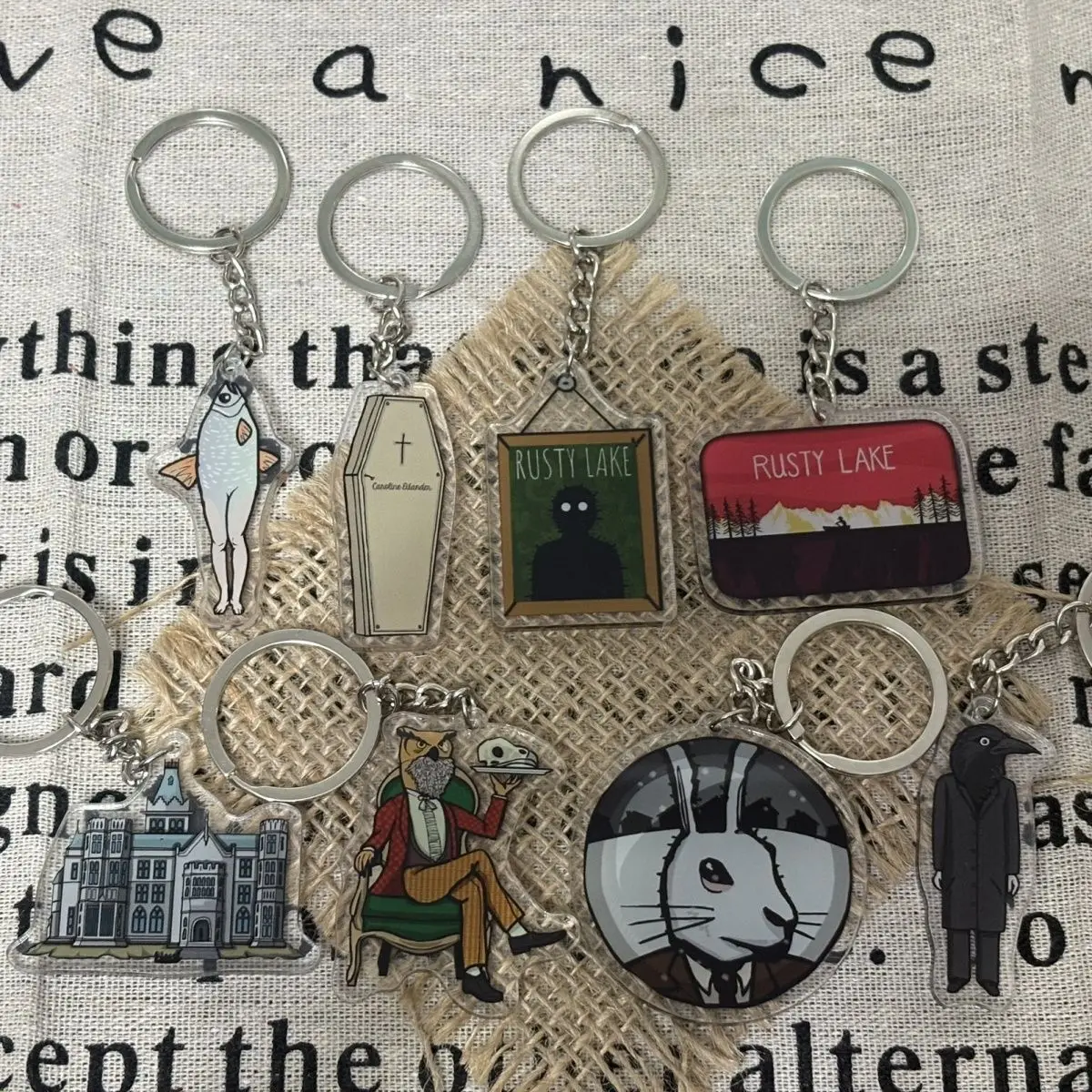 Op voorraad Cube Escape Rusty Lake Hotel Series Mr.Crow Mr.Owl Acryl Mini Sleutelhanger Rugzak Hanger Decoratie Verjaardagscadeaus