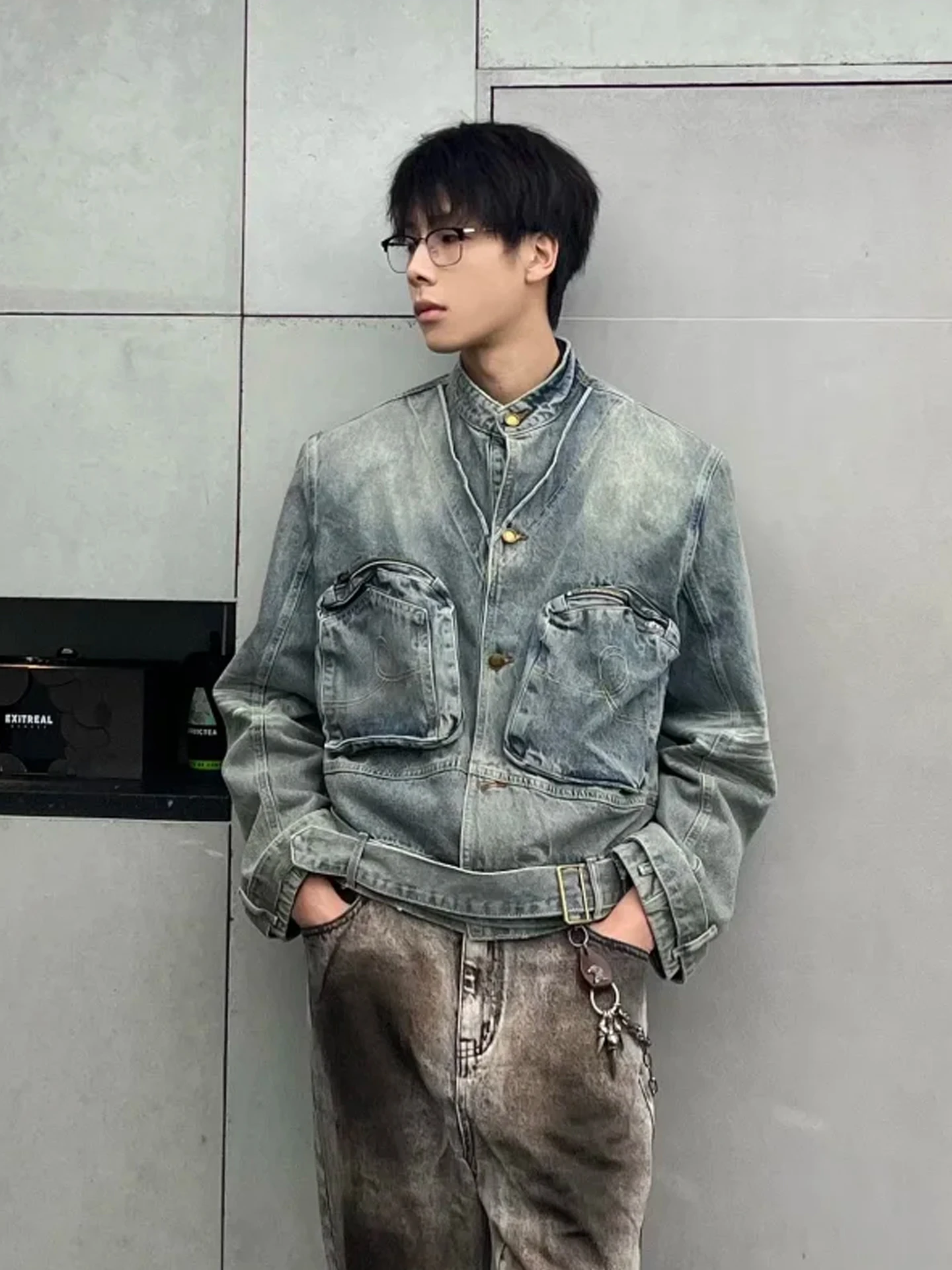 

Мужская джинсовая куртка Waed Denim: модный ретро-дизайн, с наплечниками, в стиле рабочей одежды, с декоративными элементами, повседневная верхняя одежда