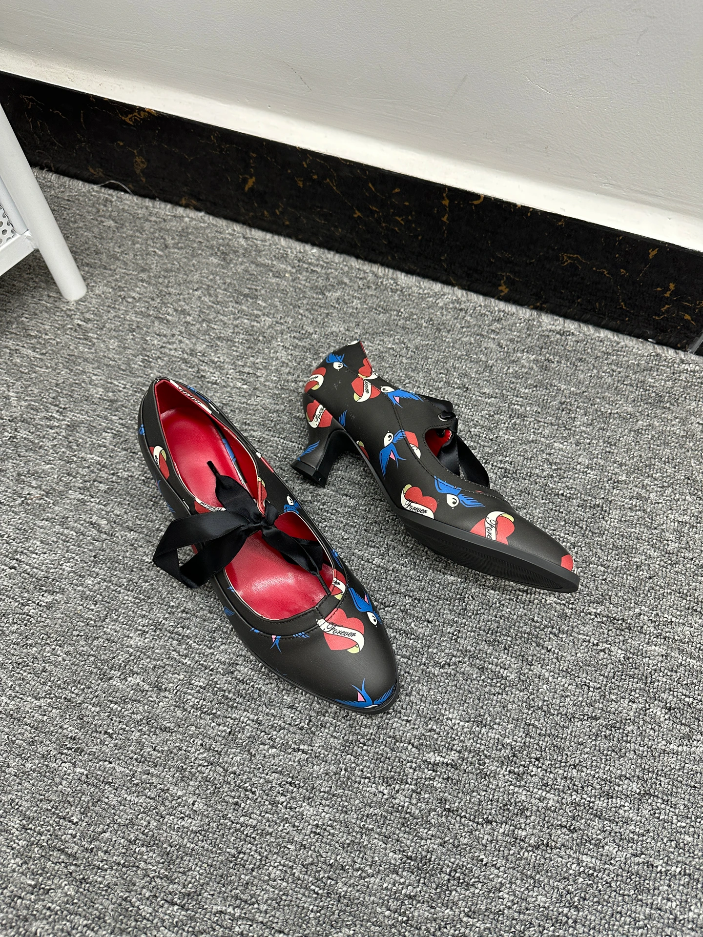 

Comfortable Large Size Chunky Heel Slip-On Women's oes Retro Print round Toe Ribbon Anti-Slip High Heels Faionable Casual...