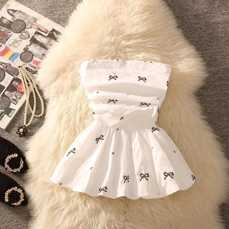 

Sweet bow embroidered strapless tank top for women's summer collection, slim fit waist, pleated skirt