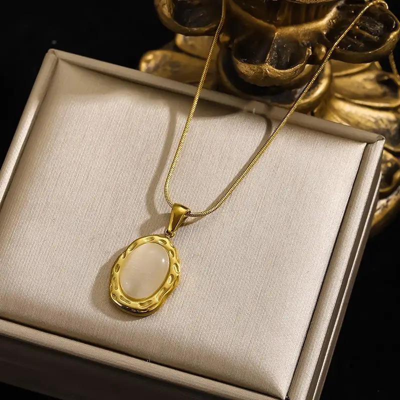 التيتانيوم الصلب البيضاوي الشكل الأبيض القط العين أوبال حجر قلادة قلادة الأزياء والمجوهرات هدية