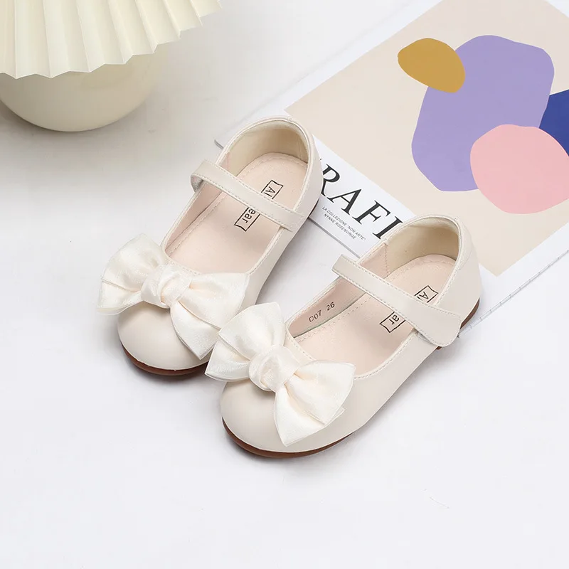 Girl Princess Shoe2026 Spring Autumn New Korean Edition Children's Soft Single Shoe Fashion Girl Party Matching Skirts Bow Shoes
