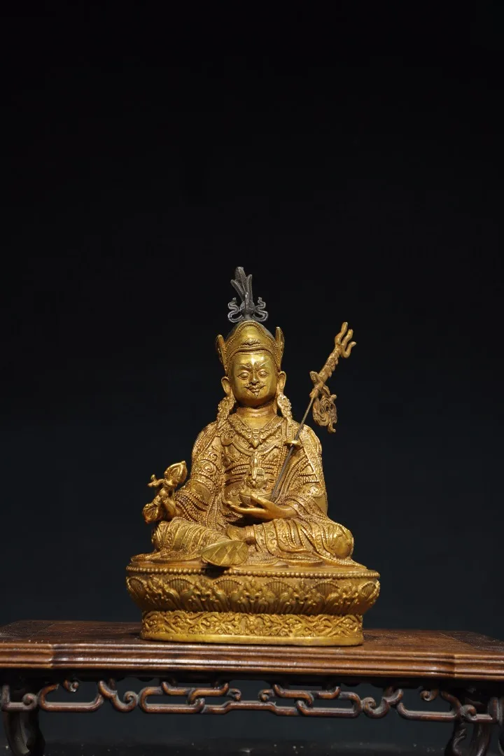 Padmasambhava Guru Rinpoche Offering religious Buddha statues at home, copper gilded, gold painted painted 16cm hight