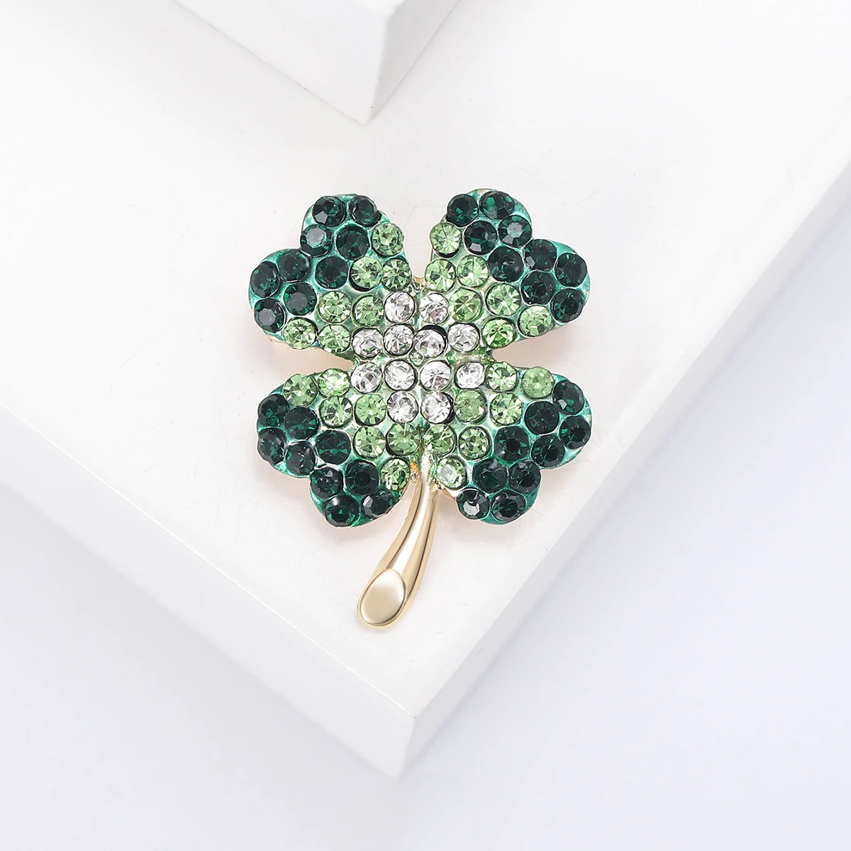 Luxury Four Leaf Clover Brooches for Women Unisex Plant Pins Multi-color Available Office Party Accessories Gifts