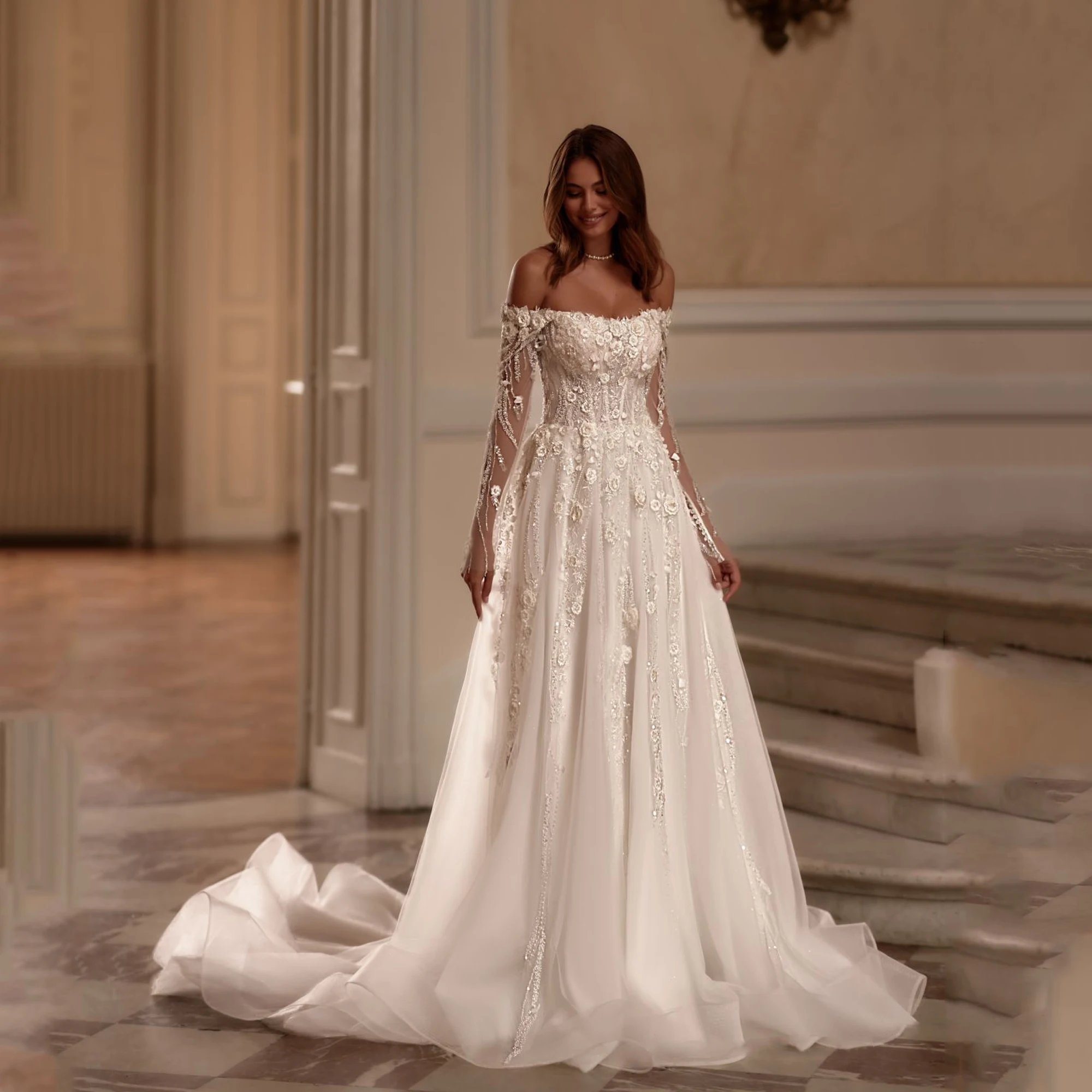 

Sparkling Wedding Dress Long Sleeve Flowers See Through Bride Gowns Applique Strapless Bride Gowns Customized Vestido De Novial
