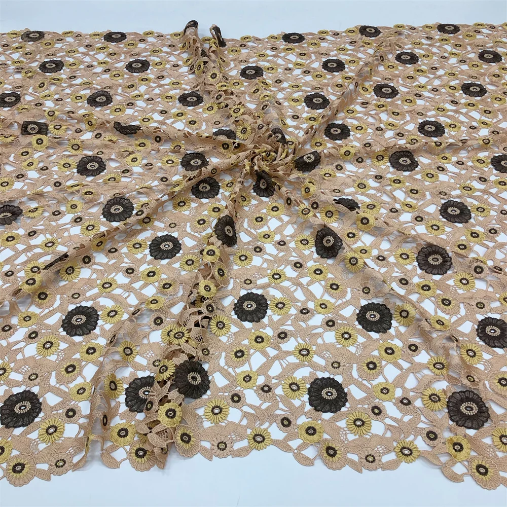 Neuer Stil Nigerianischer Spitzenstoff 2026 Hochwertige Wasserlösliche Bestickte Modische Weiche Spitze 5 Yards – Detail 12