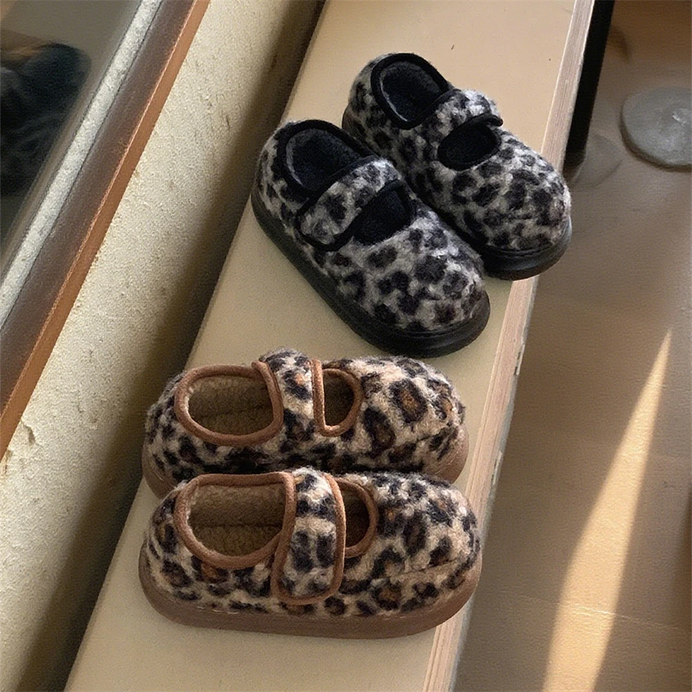 Korean Style Fleece Lined Bread Shoe Women's Winter Outdoor Thick Bottom Mary Jane Fur Shoe Casual Cotton Shoe with Magic Tape