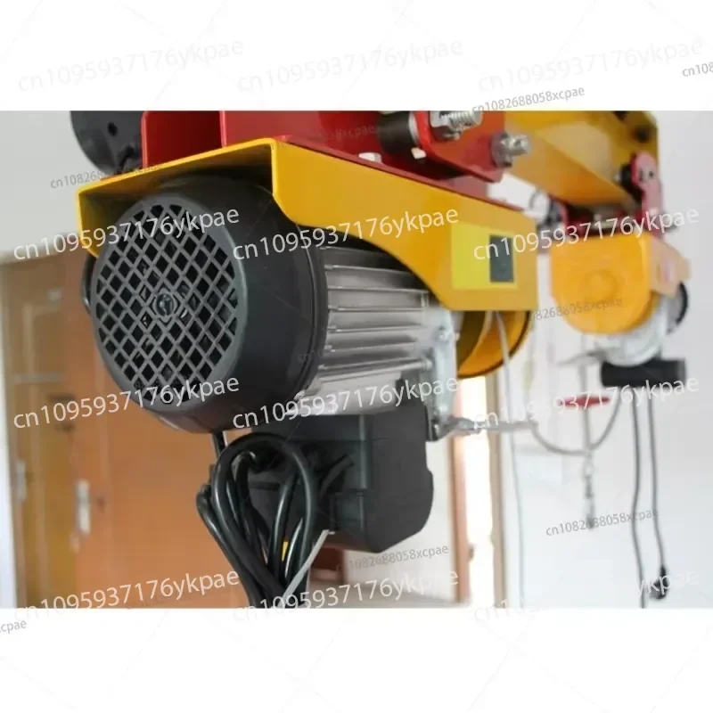 220V Conjoined Miniature Electric Hoist 0.5 Tons with Sports Car Winch Decoration Small Crane 1 Ton Household Hoist