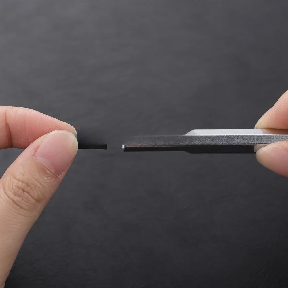 مجموعة مفك براغي دقيقة صغيرة 24 في 1 مفك براغي توركس إلكتروني مجموعة أدوات إصلاح لصانع الساعات ساعة الكاميرا اللوحي