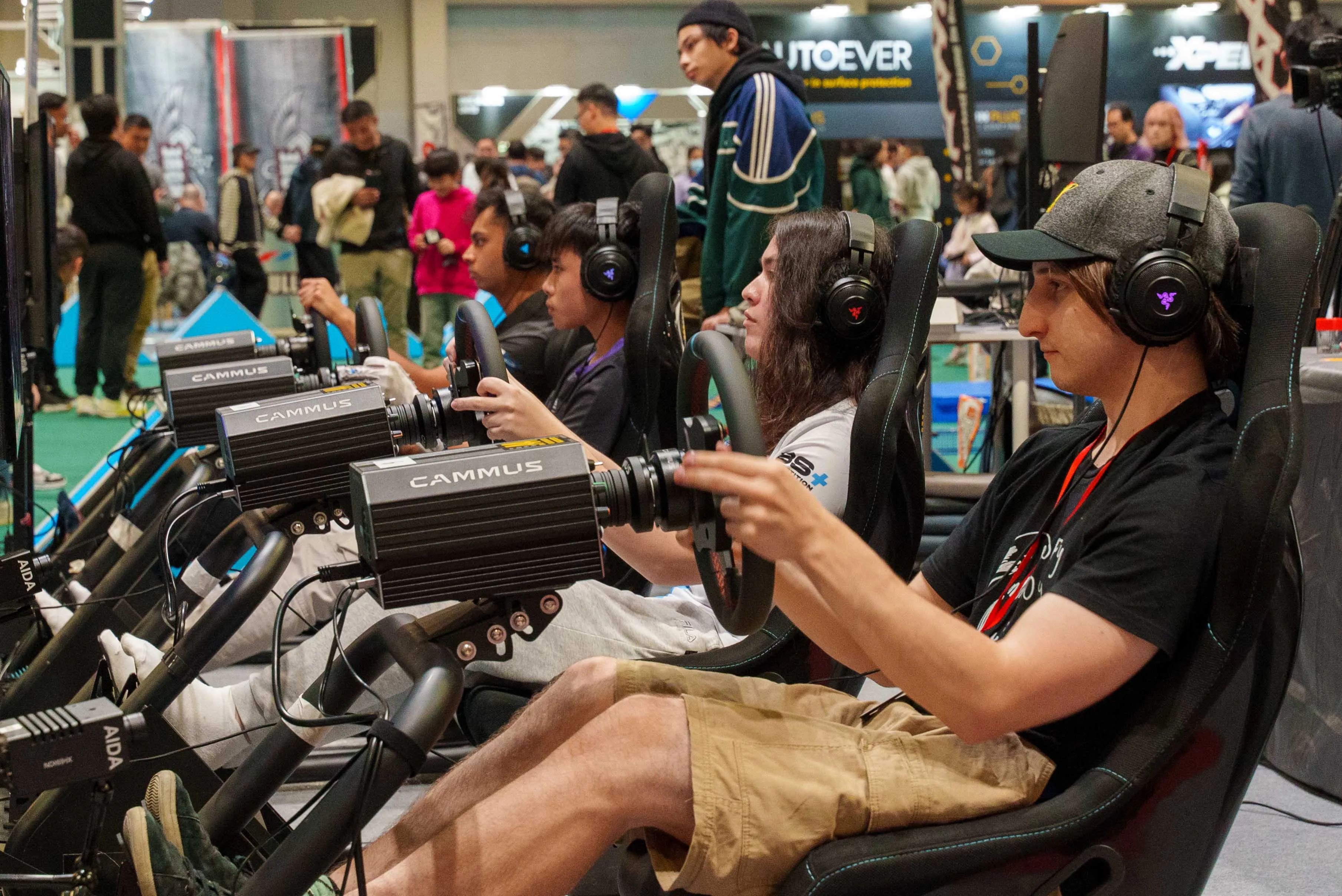 CAMMUS Kit de máquina de juego de atracciones profesional Simulador de carreras Volante y pedales para juegos de PC