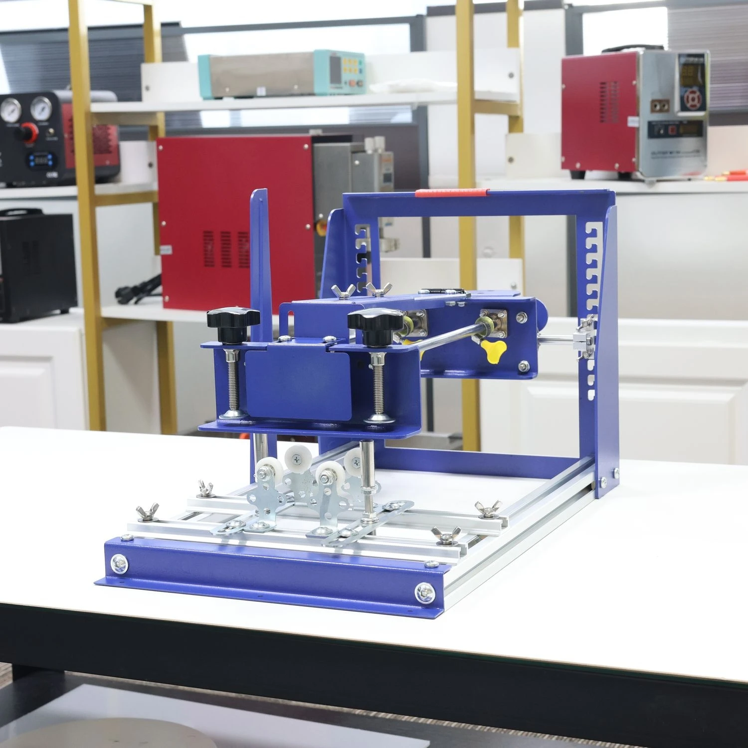 DL-qm-001 Manual Curved Screen Printer Push-pull Structure Cylindrical Conical Product Printing Plastic Glass Metal Packaging