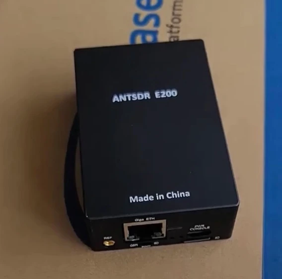 ​​ANTSDR U200 Software Defined Radio with AD9361 Chip - Portable Spectrum Analyzer for Satellite Communication & RF Detection​​