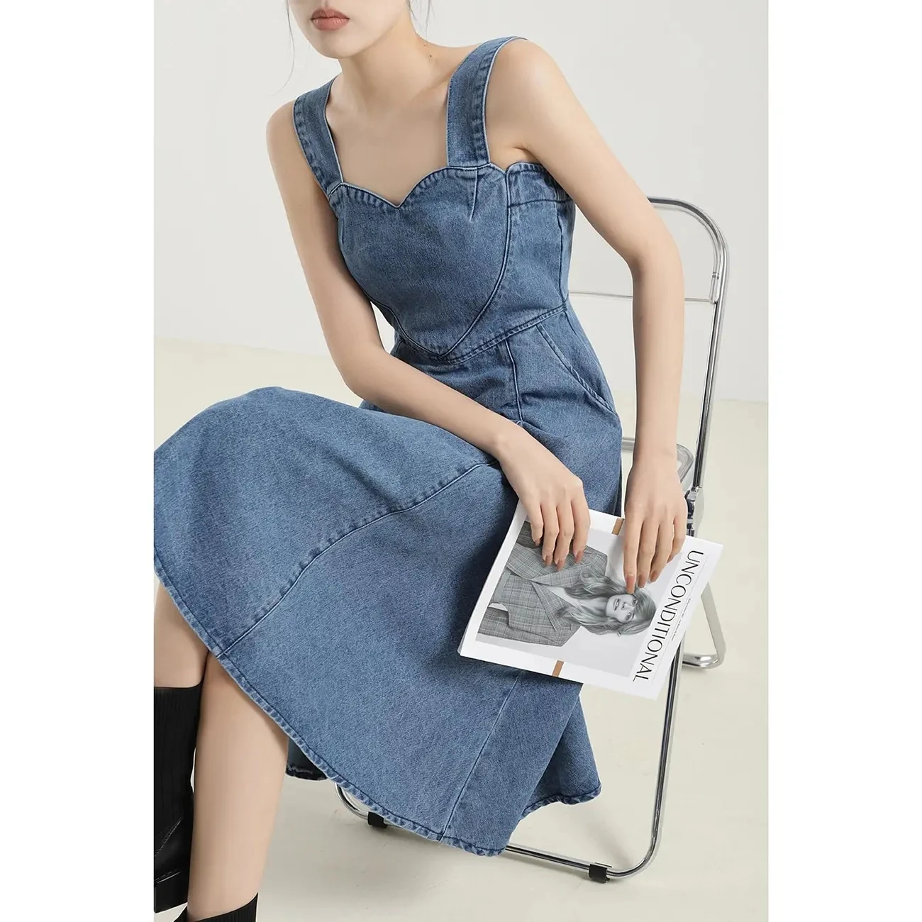 

2024 Summer New Denim Dress Womens Retro Slim Versatile A-line Slip Dresses Female Waist Closed Sleeveless Long Suspender Skirt