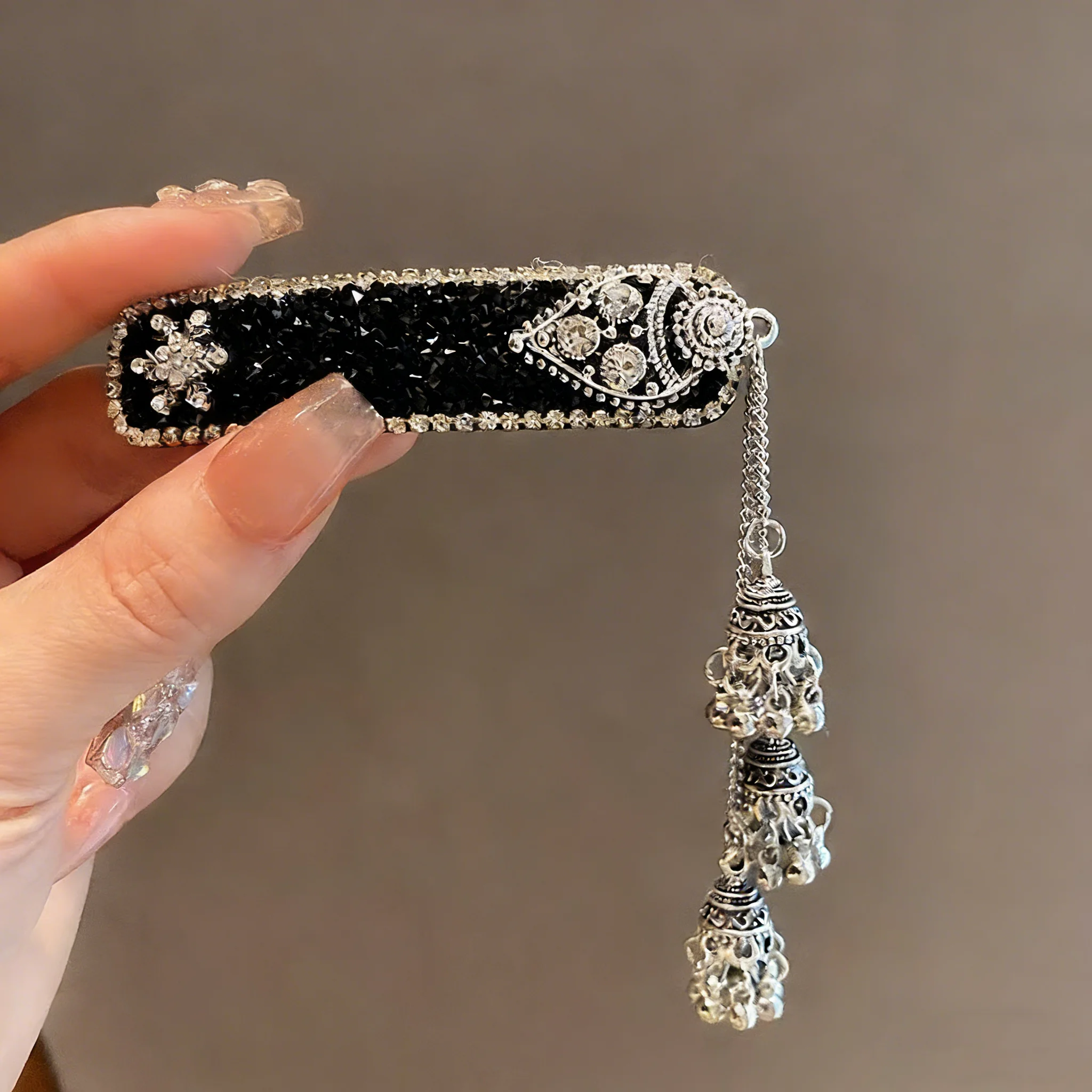 

Заколка для волос с кристаллами и стразами, блестящие богемные аксессуары для волос, винтажная заколка с кристаллами для повседневного использования, вечеринок и фестивалей