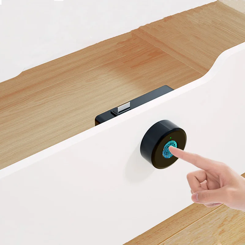 Round sauna cabinet lock is small and exquisite