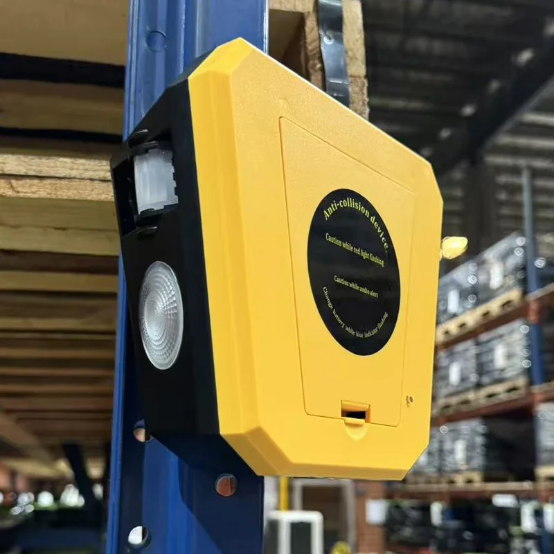 Picture 6: Warehouse Rack Blind Spot Warning System 6m Two-Way Infrared Anti-Collision Sensor Corner Safety Alarm for Forklift & Pedestrian