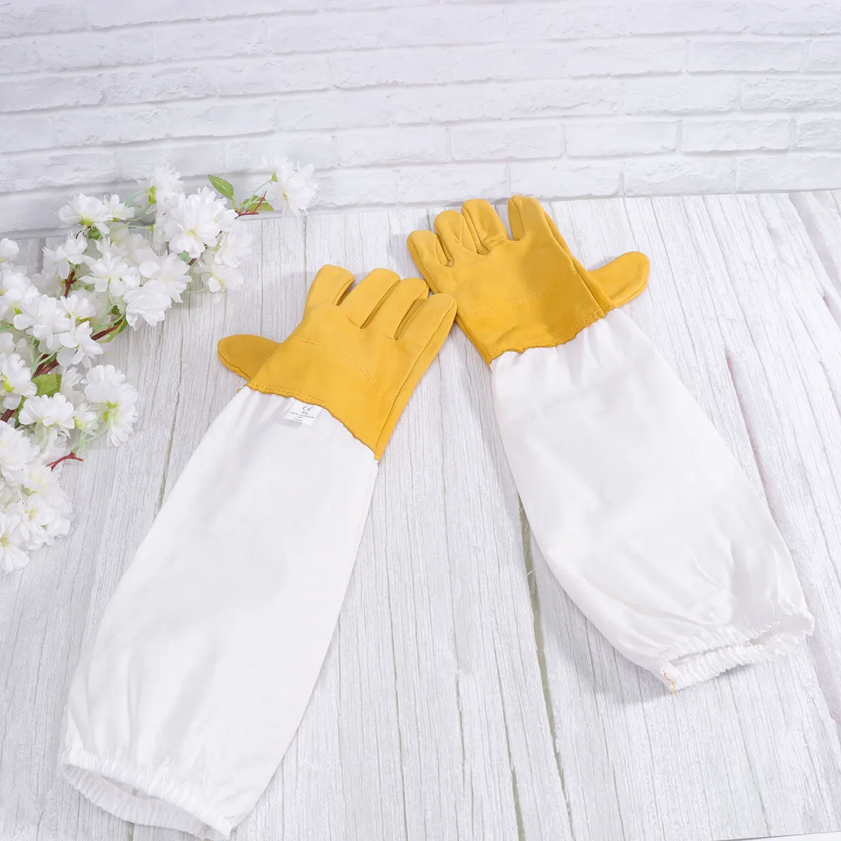 

1Pair Protective Beekeeping Gloves White Lightweight Durable for Gardening Industrial Labor and Beekeeper Use Size Xl