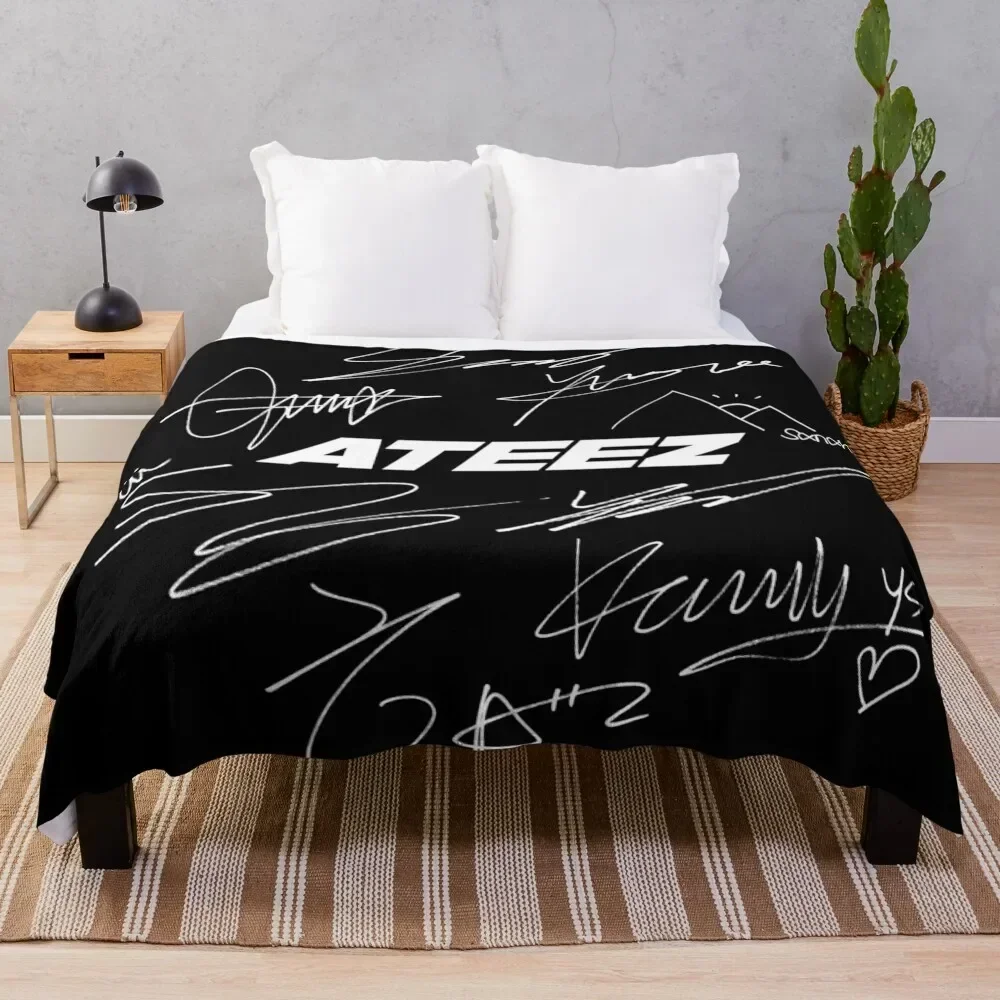 ATEEZ - Logo + autographs (black) Throw Blanket Decorative Sofas Quilt Loose Blankets