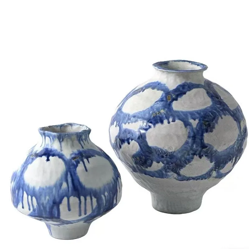 Chinese style handmade ceramic vase ornament model room living room guest dining table blue and white porcelain pottery pot