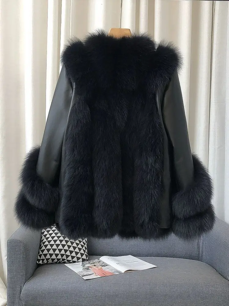 Whole Skin Fox Fur Grass Women's Mid length 2023 New Fur Integrated Sheep Skin White Duck Down Down Coat Winter